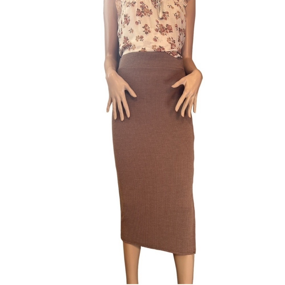 Ribbed Tan Midi Skirt